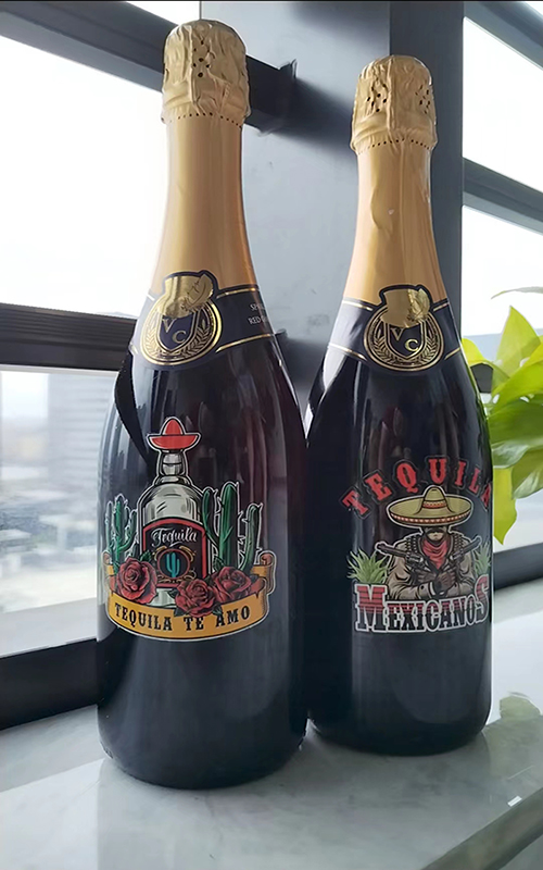 酒标.jpg